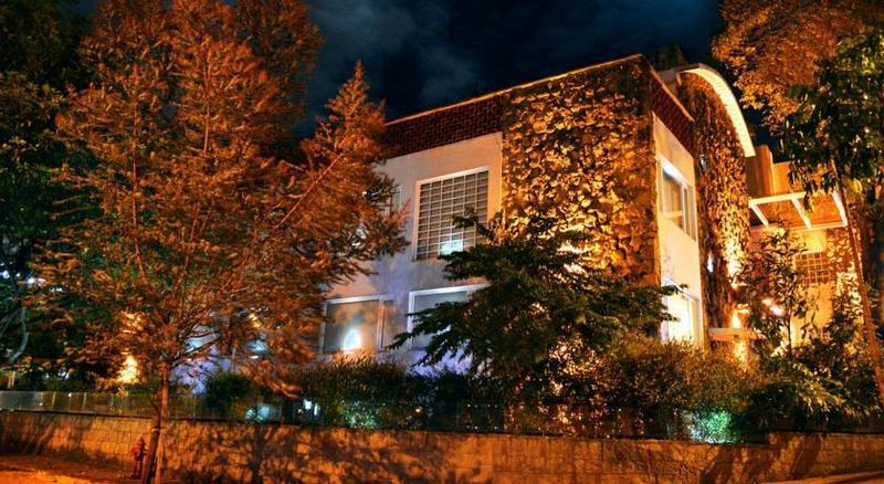 Casa Gaitan Cortes Hotel Bogotá Zewnętrze zdjęcie